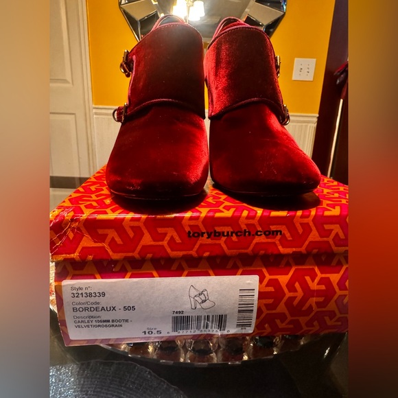 Tory Burch Carley Velvet Ankle Boots In Burgundy. Size 10.5 - Picture 16 of 16